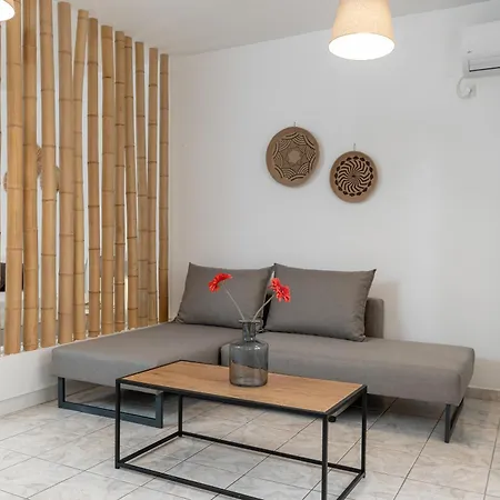 Optasia - Naxos Center