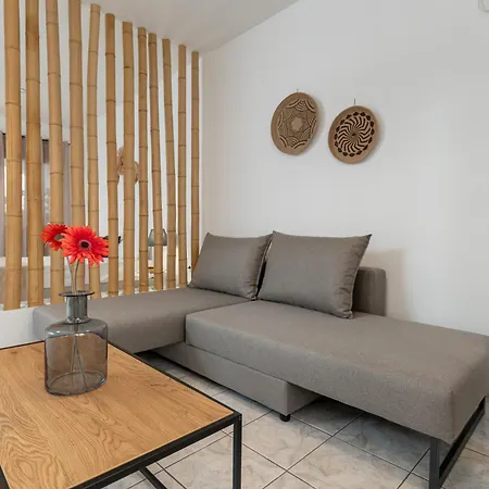 Апартаменты Optasia - Naxos Center