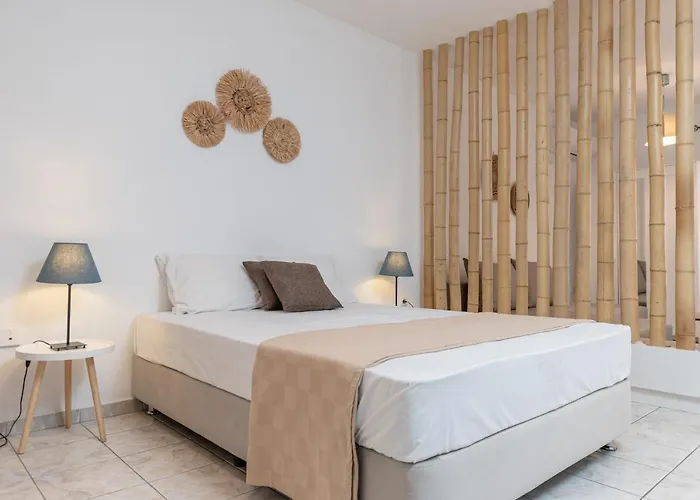 Optasia - Naxos Center * Naxos City