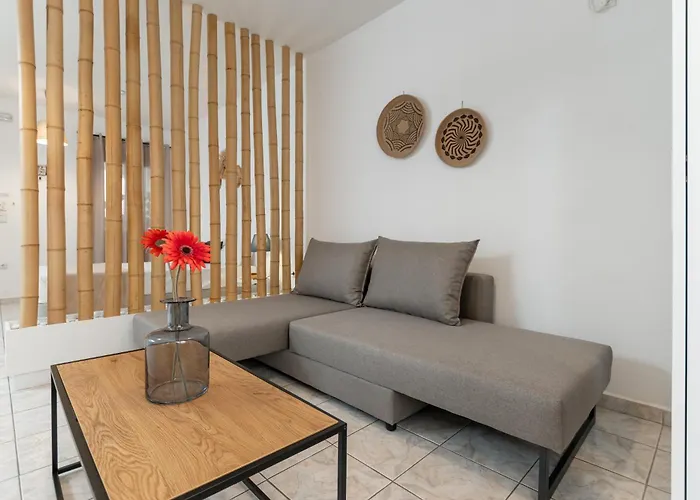 Апартаменты Optasia - Naxos Center