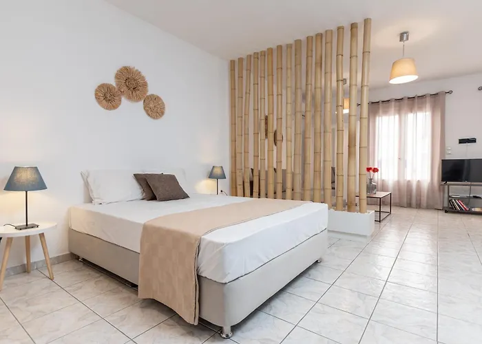 Optasia - Naxos Center * Naxos City