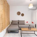 Optasia - Naxos Center Apartment