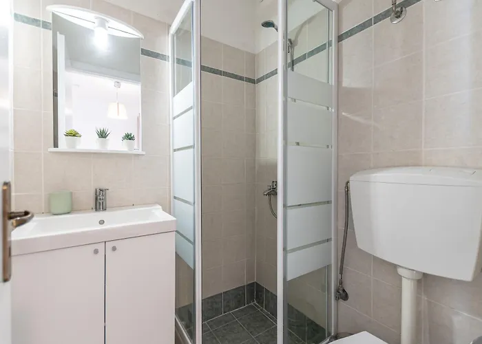 Optasia - Naxos Center * Naxos City