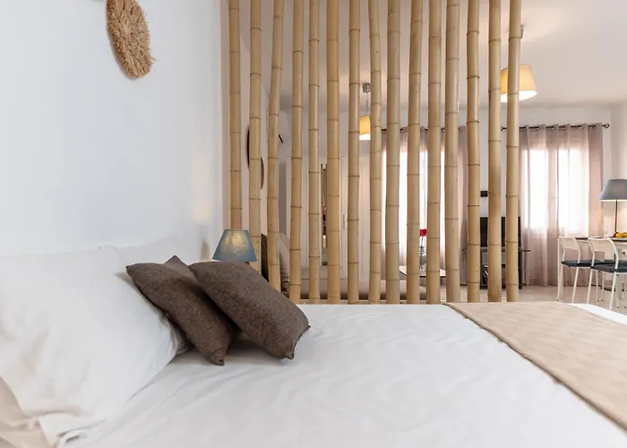 Optasia - Naxos Center * Naxos City